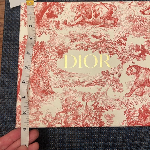 Dior Red and White Decorative Box - Picture 5 of 7